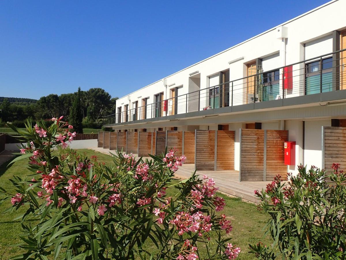 Les Jardins D'athena 2* Éguilles